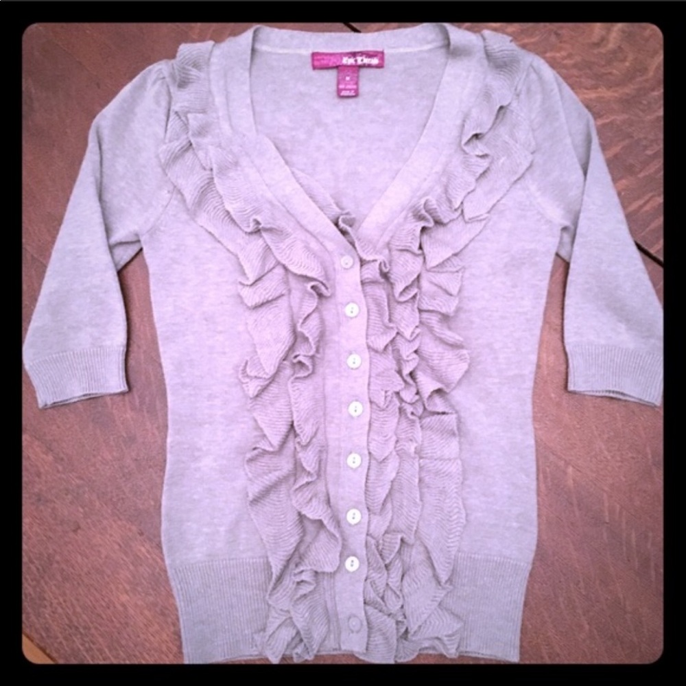 3 for $15 Gray 3/4 sleeve ruffle front cardigan